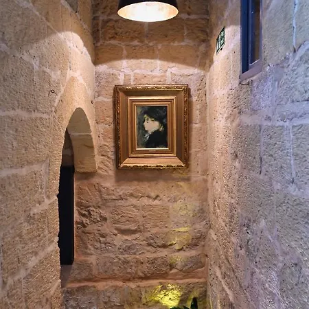 Il-kastell - Not Only For Royals Πανσιόν Victoria